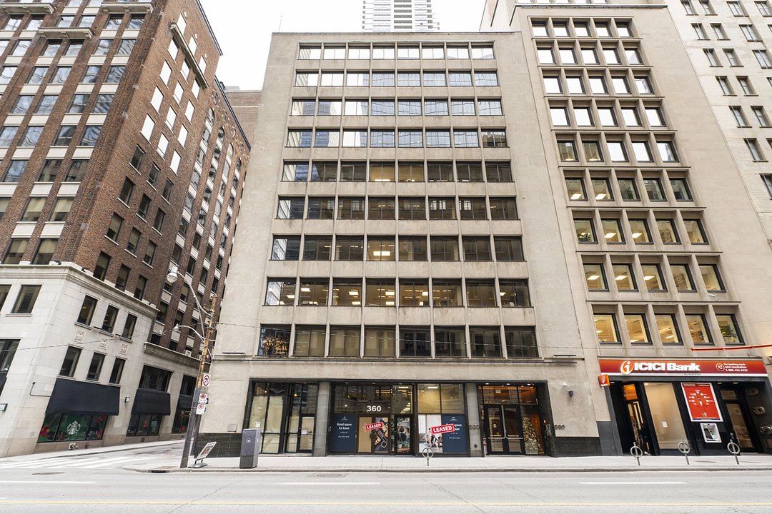 401 - 360 Bay Street, Toronto, ON