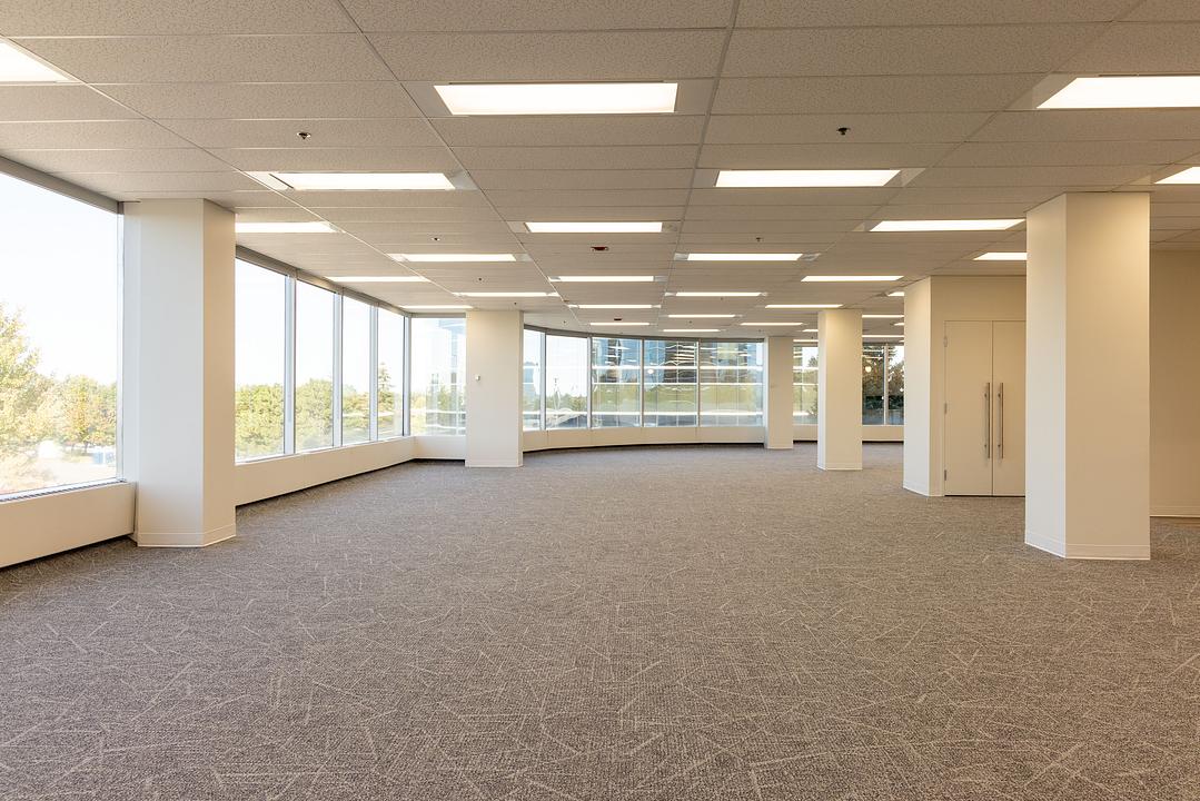 310 - 700-1420 Blair Towers Place, Ottawa, ON