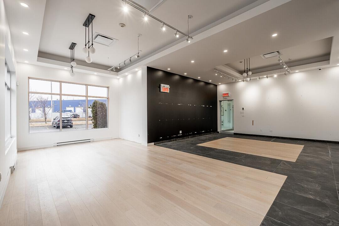 5000 - 5000 Rue Bernard-Lefebvre, Laval, QC