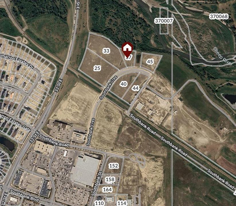 37 Southbank Crescent, Okotoks, AB