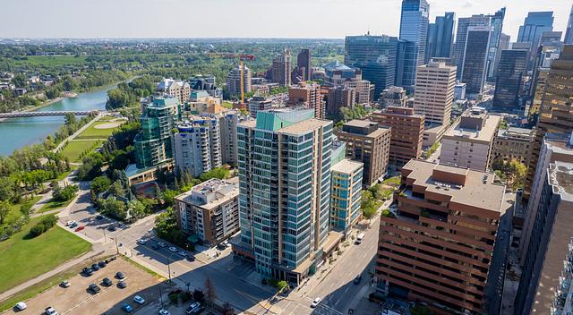 888 4 Avenue Southwest, Calgary, AB