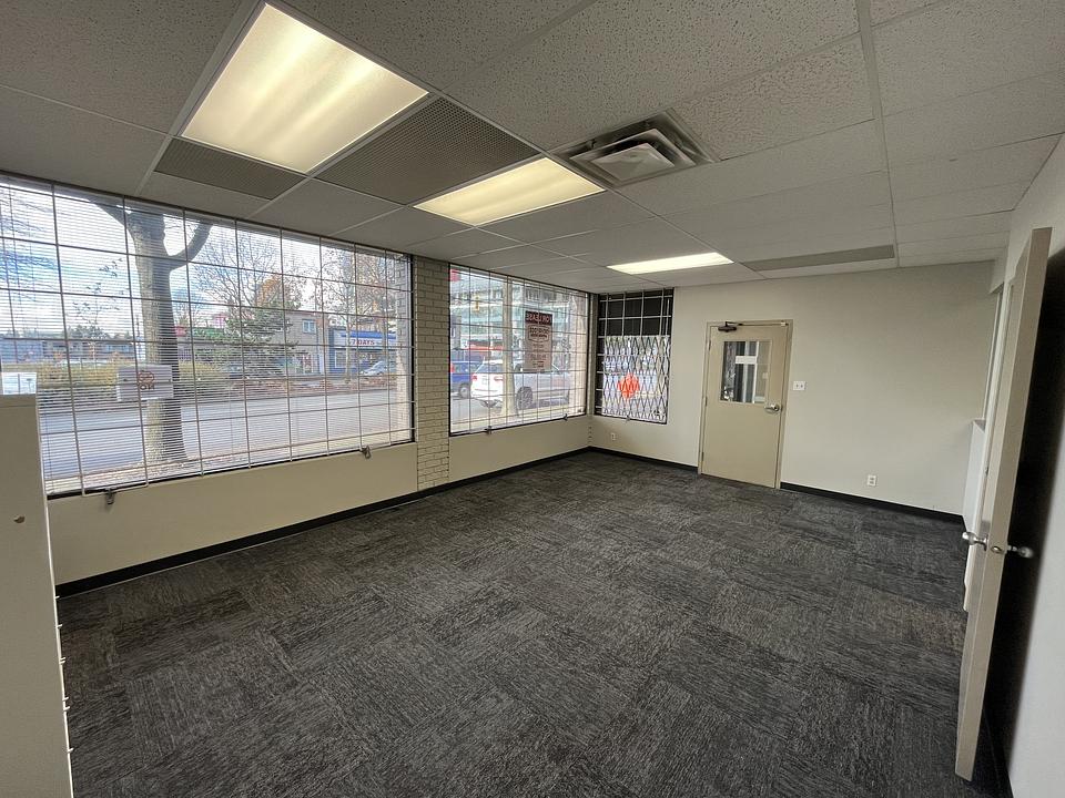 102 - 10706 King George Boulevard, Surrey, BC