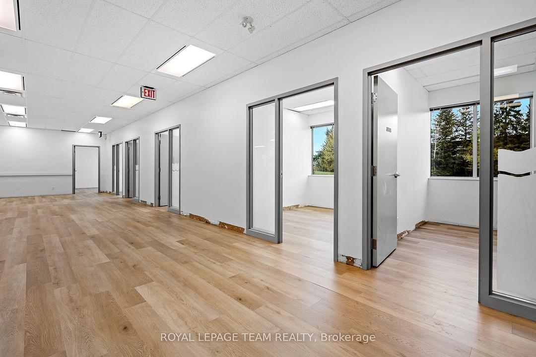 2490 Don Reid Drive, Ottawa, ON