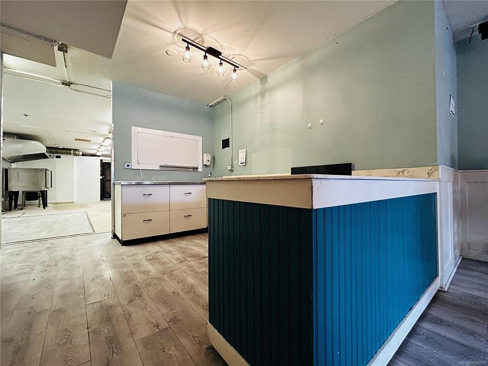 #9 - 313 Cook Street, Victoria, BC