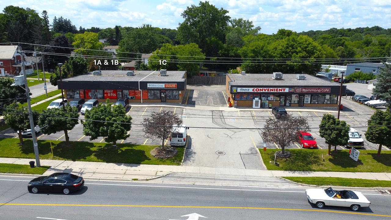 1A & B - 569 Lancaster St W, Kitchener, ON