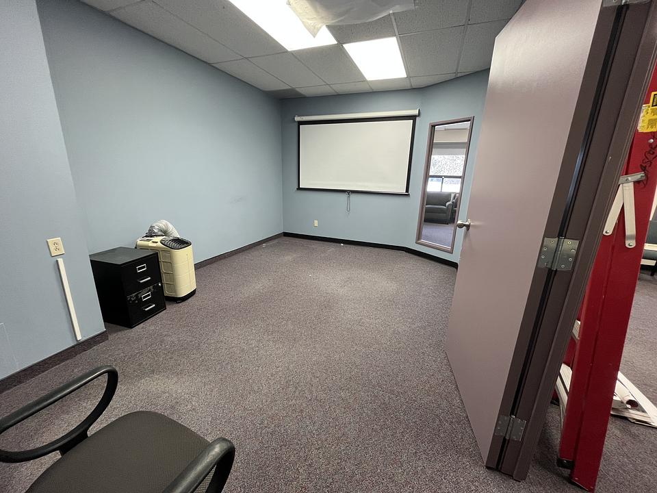 206 - 329 March Rd, Ottawa, ON
