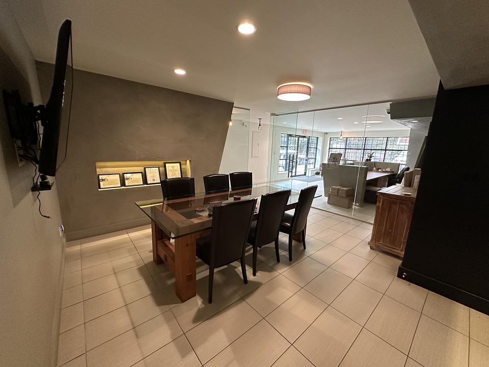 101 - 1305 Welch Street, North Vancouver, BC