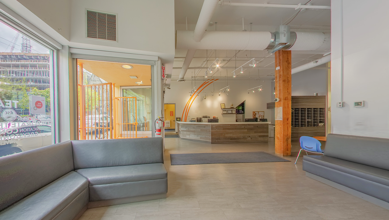 555 Richards St, Vancouver, BC