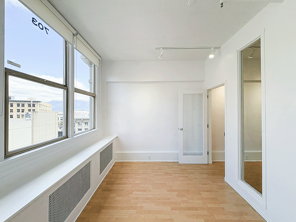 703 - 318 Homer Street, Vancouver, BC