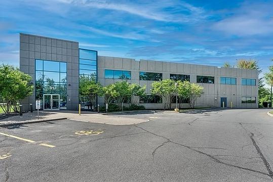 31 Auriga Drive, Ottawa, ON