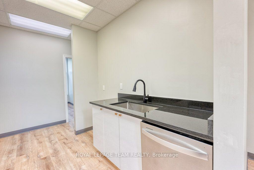 84 Centrepointe Drive, Ottawa, ON