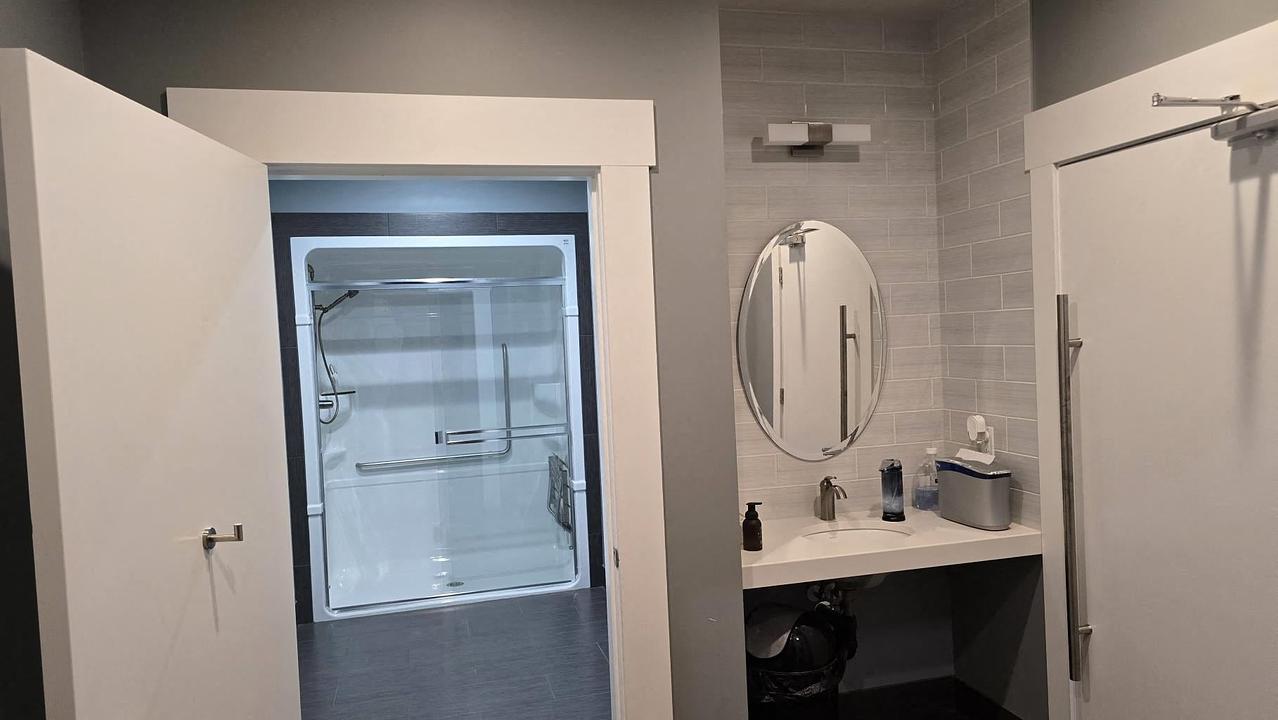 Main Floor Office - 13 Avenue, Edmonton, AB