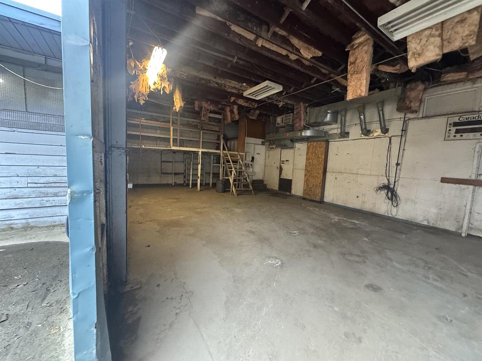 12205 Industrial, Surrey, BC