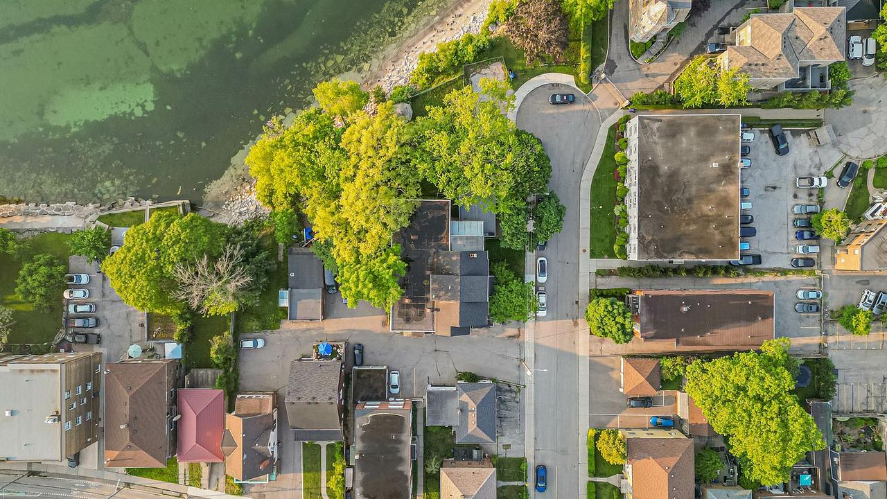 1 Sand Beach Road, Toronto, ON