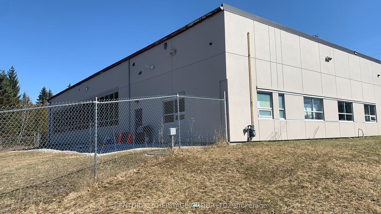 14685 Woodbine Avenue, Gormley, ON