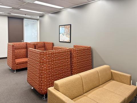 2 Robert Speck Parkway, Mississauga, ON