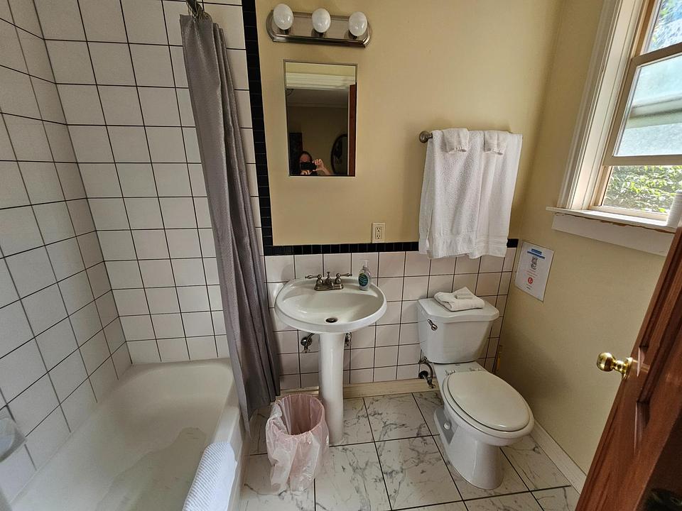2226 Lougheed Highway, Agassiz, BC