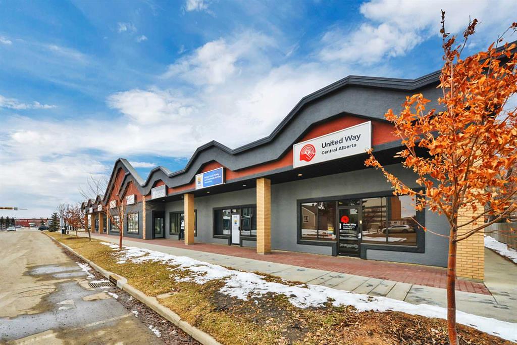 110 - 4828 53 Street, Red Deer, AB