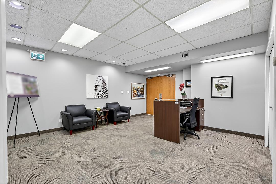 900 - 2424 4 Street Southwest, Calgary, AB