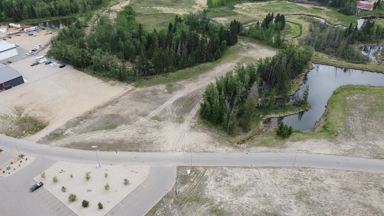 Spruce Street, Red Deer County, AB