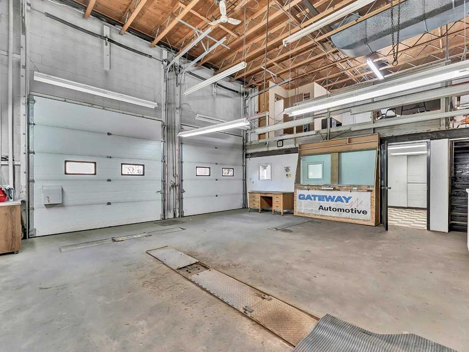 Kingsway Avenue Southeast, Medicine Hat, AB
