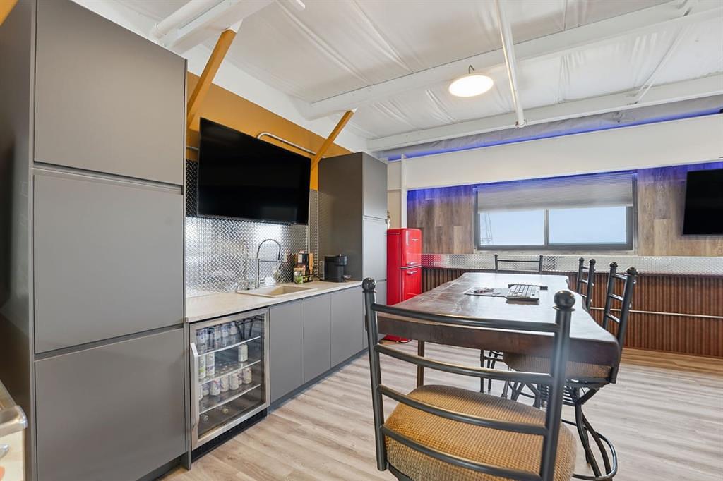 18 - 25 Southbank Crescent, Okotoks, AB