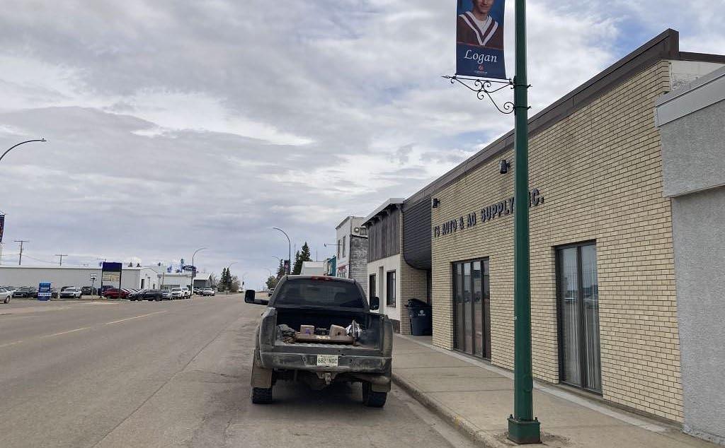 Retail Building - 37 Main Street, Wilkie, SK