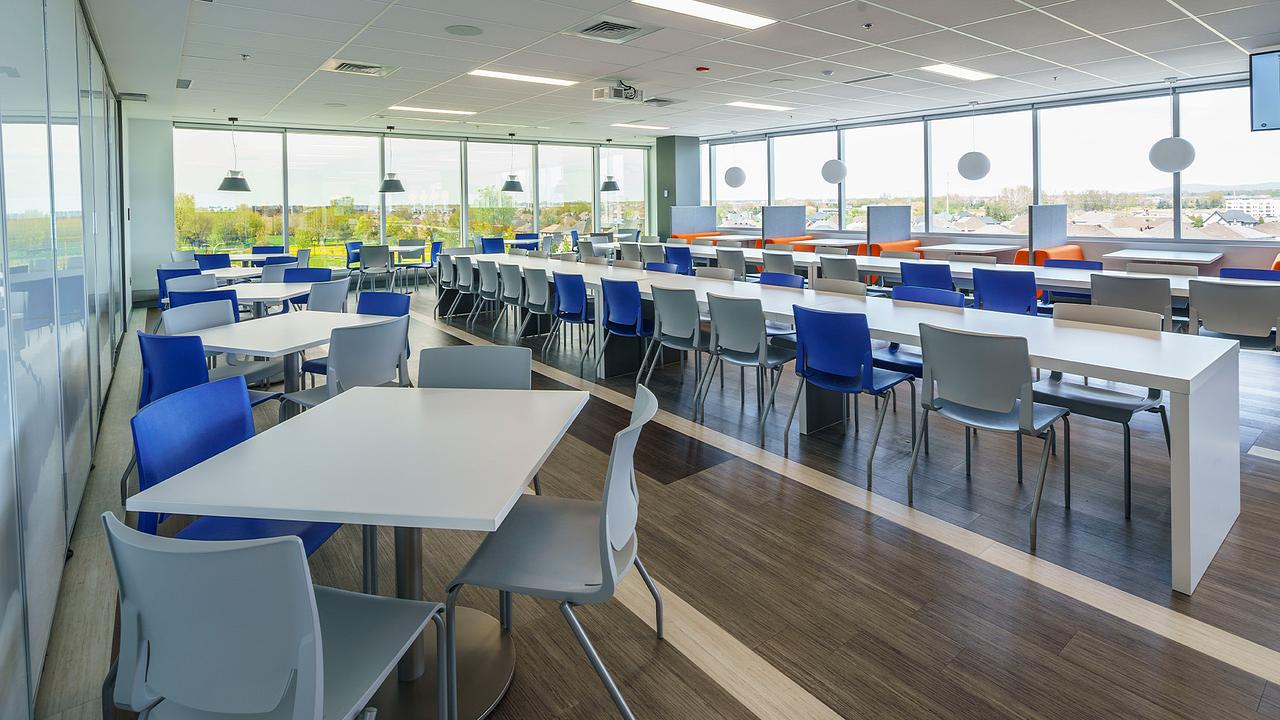 5005 Boulevard Lapinière, Brossard, QC