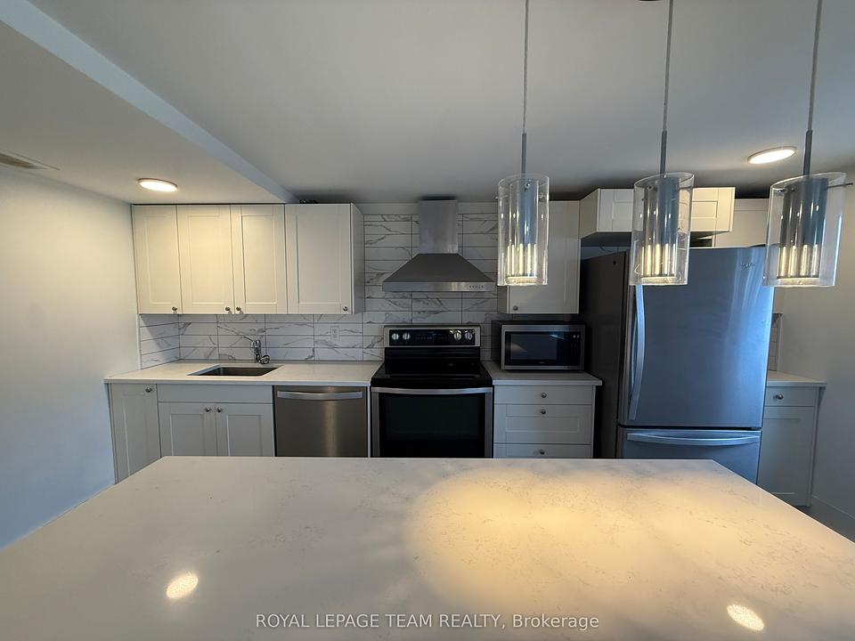 790 Bronson Avenue, Ottawa, ON