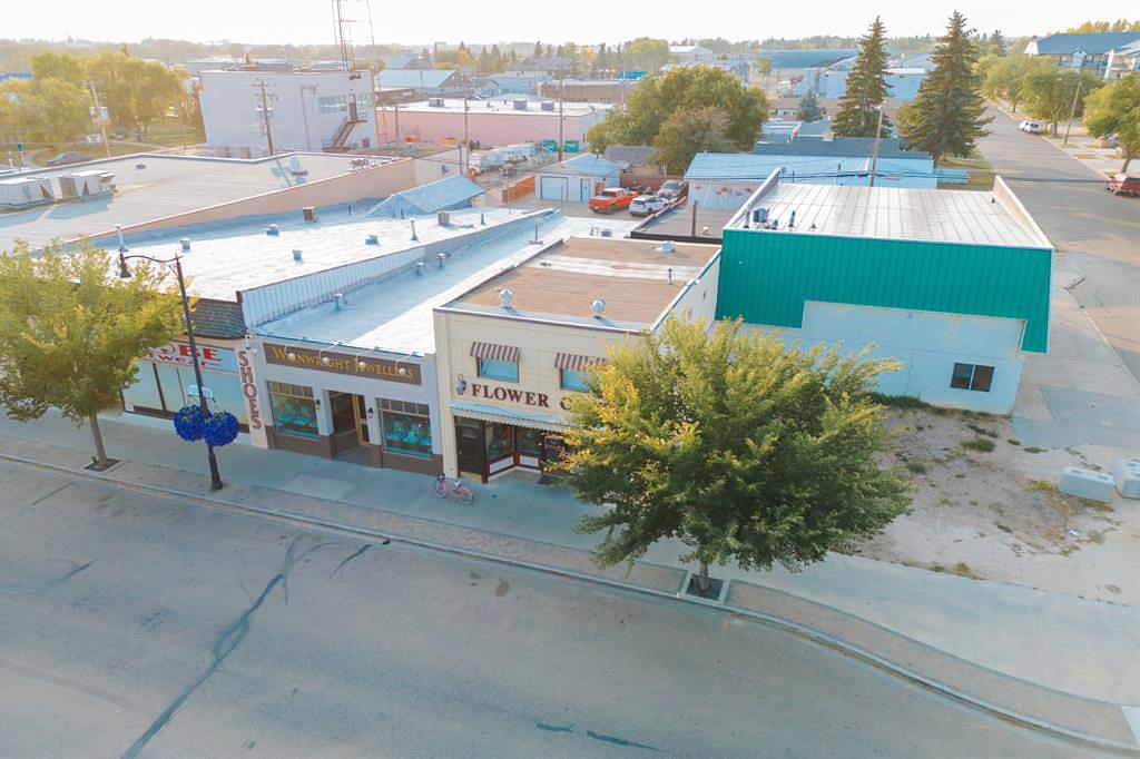 320 10 Street, Wainwright, AB