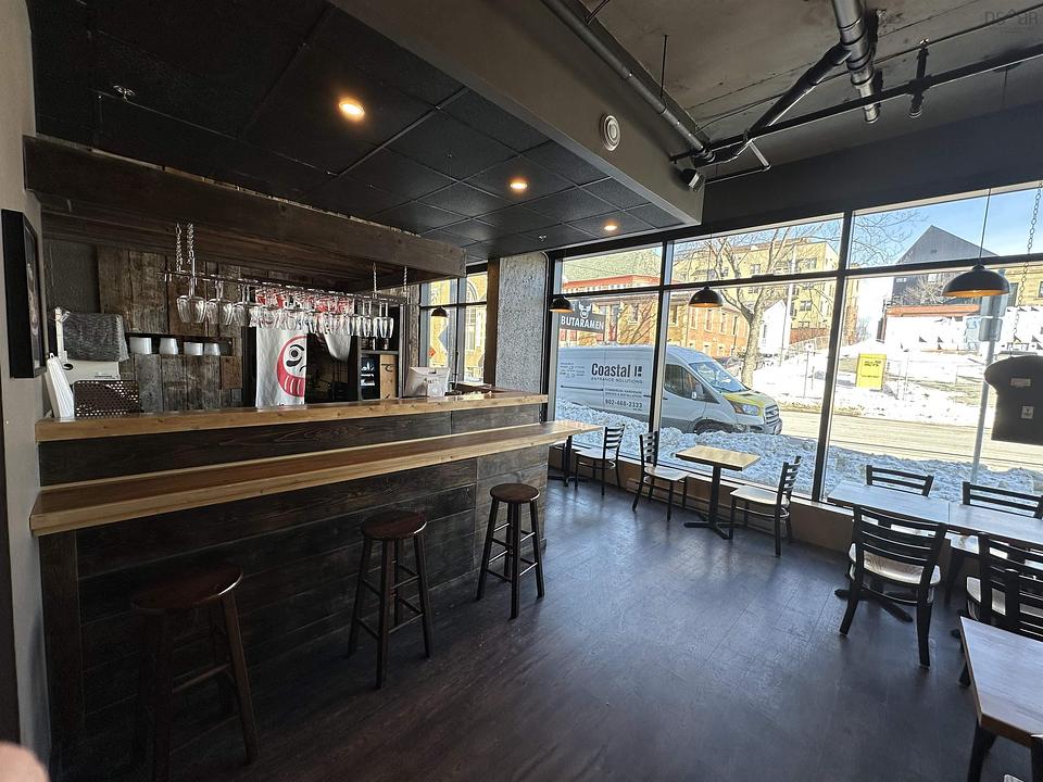 67 King Street, Dartmouth, NS