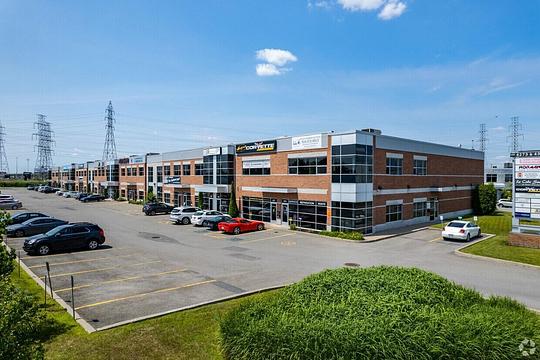4273 Autoroute des Laurentides, Laval, QC