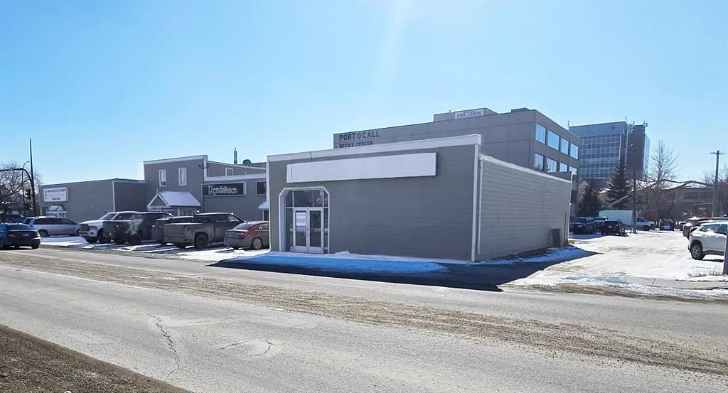 3 - 4418 50 Avenue, Red Deer, AB