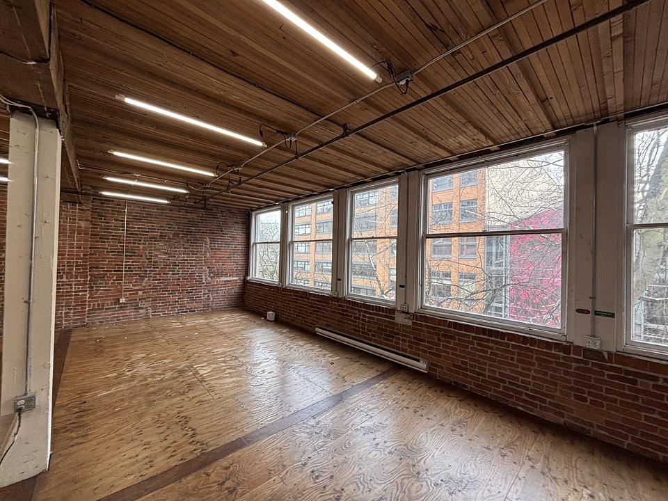 401 - 68 Water St, Vancouver, BC