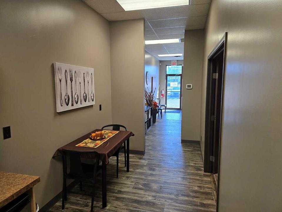 1 - 5108 52 Street, Red Deer, AB
