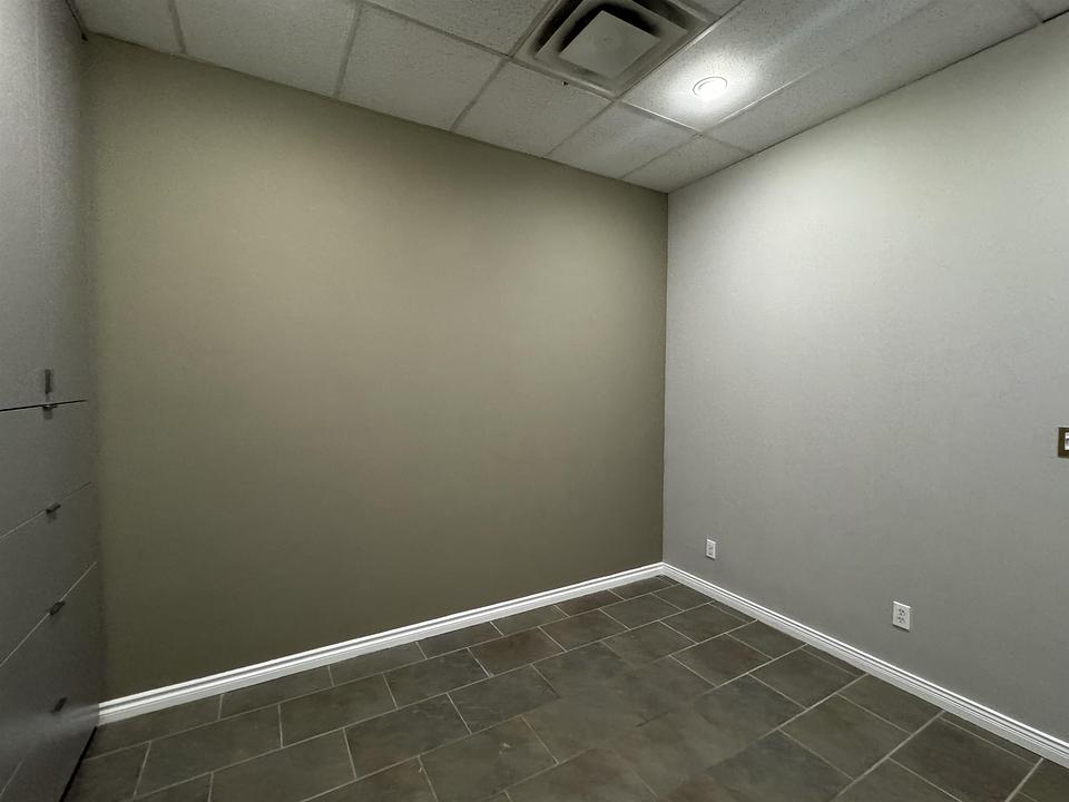 2025 - 1275-8888 Odlin Crescent, Richmond, BC