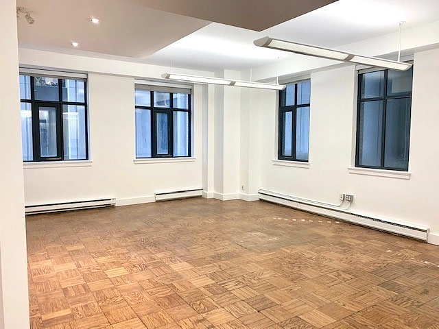 905 - 80 Richmond Street West, Toronto, ON