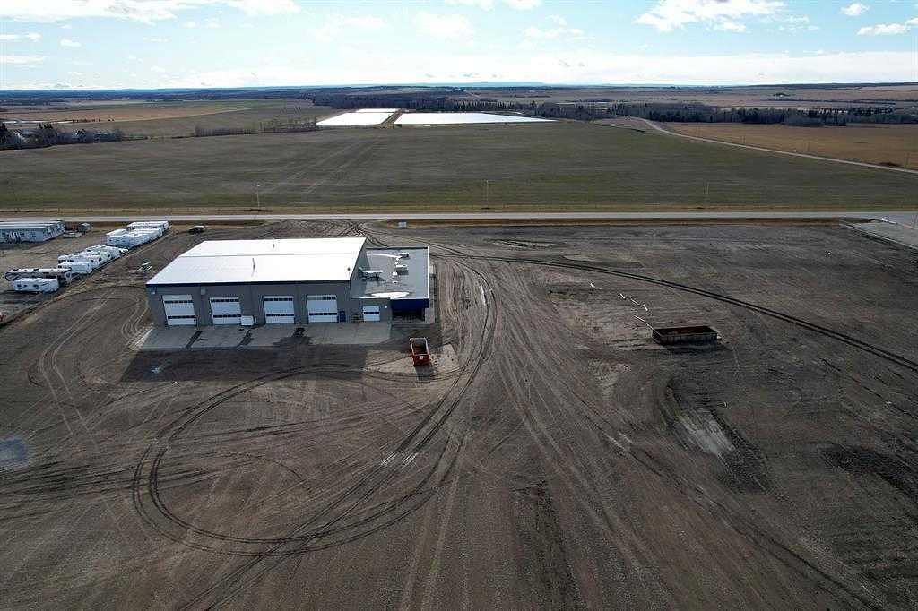 100 3 Street West, Beaverlodge, AB