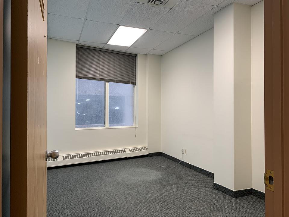 300 - 286 Smith Street, Winnipeg, MB