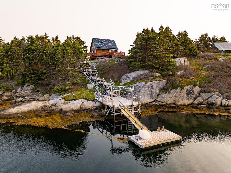 8 Simmons Island, West Dover, NS