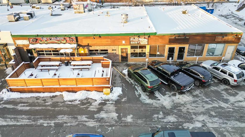 2040 42 Avenue Southwest, Calgary, AB