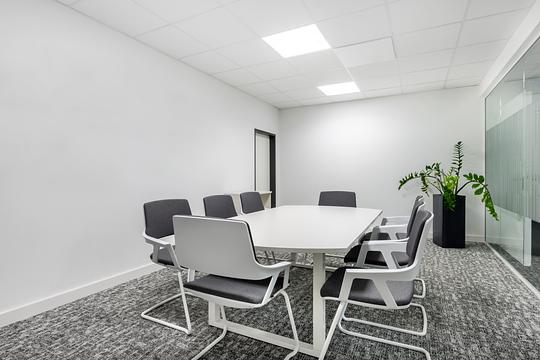 93 Lombard Ave, 2nd Floor, Winnipeg, MB