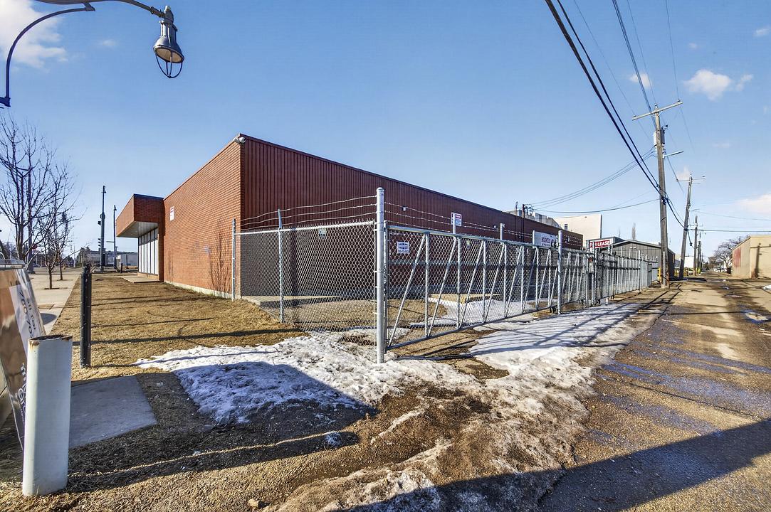 15802 Stony Plain Road, Edmonton, AB