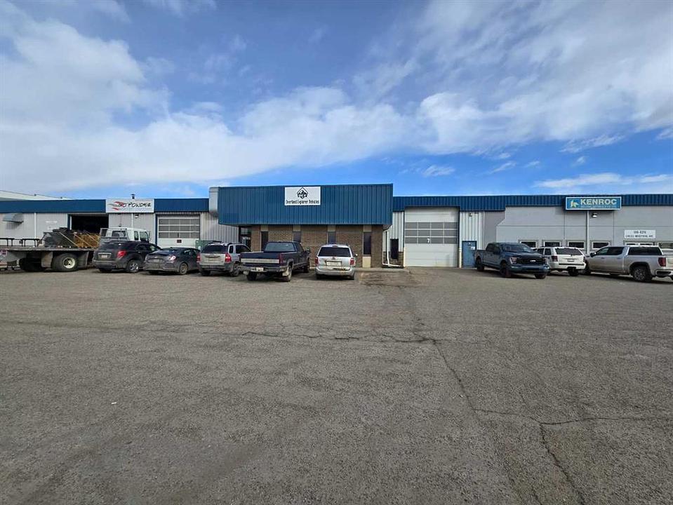 170 - 8319 Chiles Industrial Avenue, Red Deer, AB