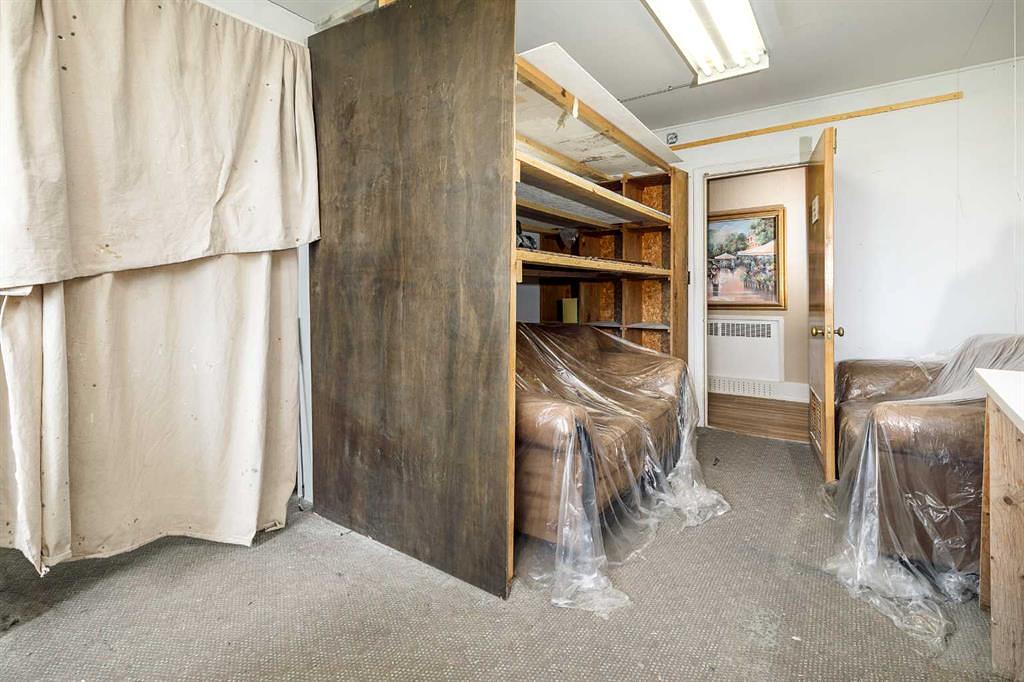 2460 36 Avenue, Springbrook, AB