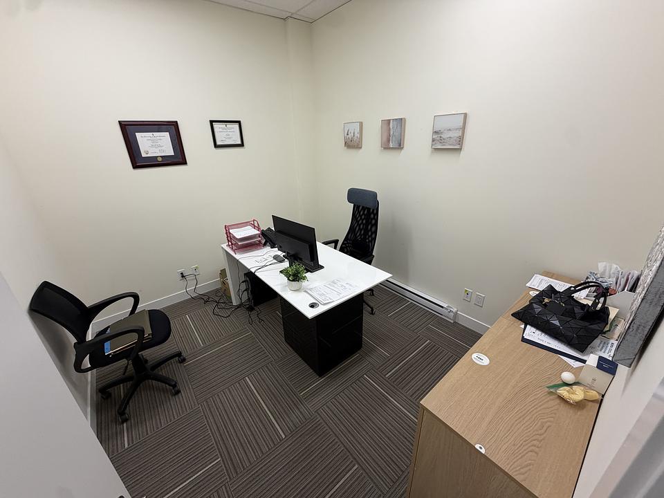 8188 Granville Street, Vancouver, BC