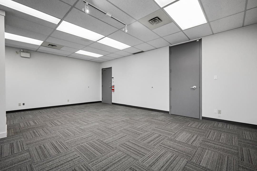 220 - 3016 19 Street Northeast, Calgary, AB