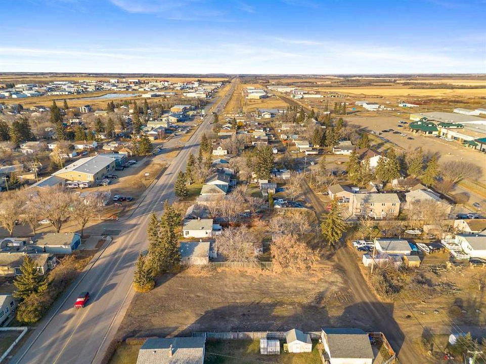 5509 50 Avenue, Lloydminster, SK