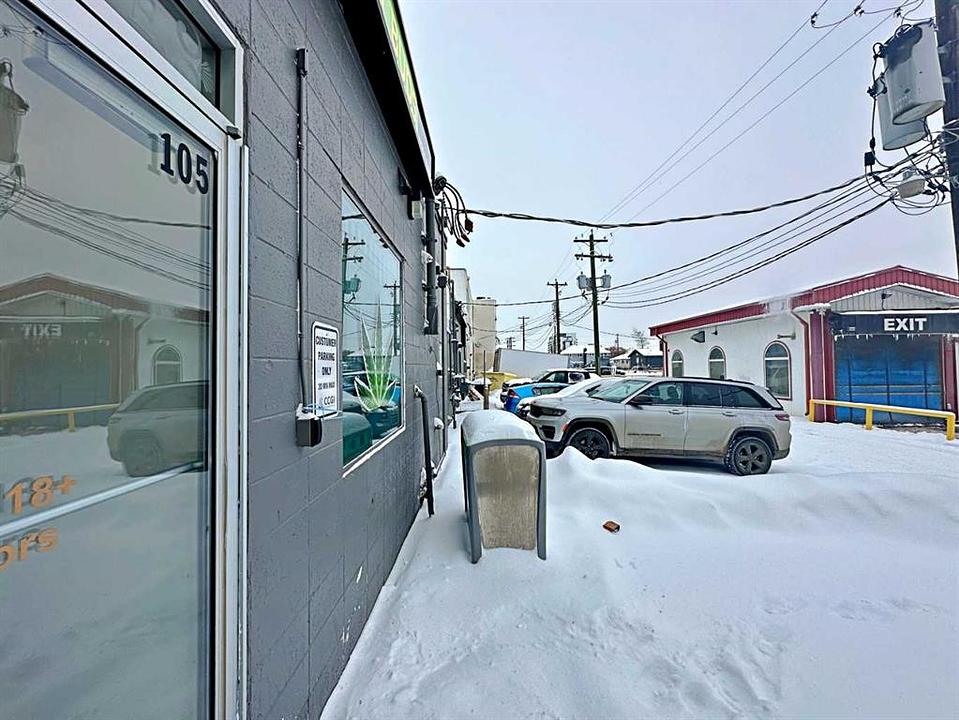 105 - 9904 Franklin Avenue, Fort McMurray, AB