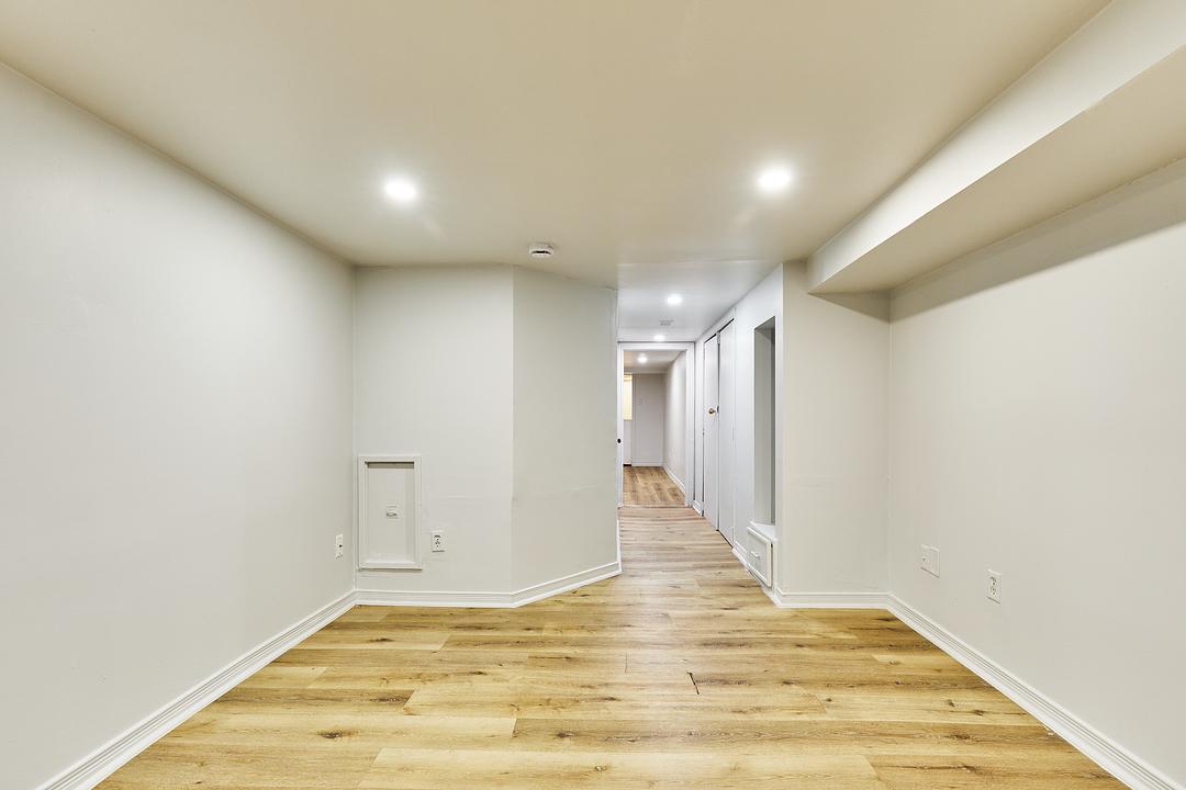 363 Barton Street East, Hamilton, ON